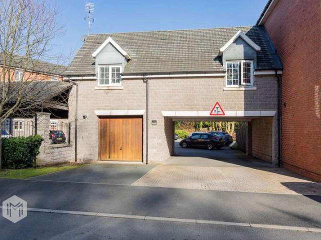 Flat for sale in Lee Bank, Greater Manchester