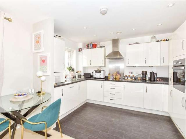 Flat for sale in Blendworth, East Hampshire