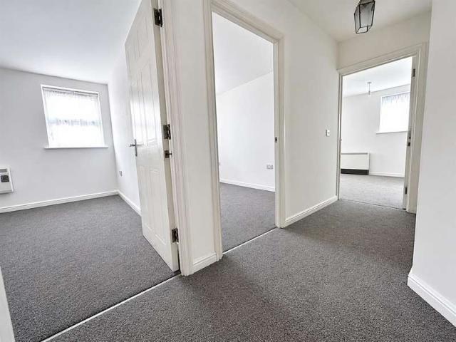 Flat for sale in Slough