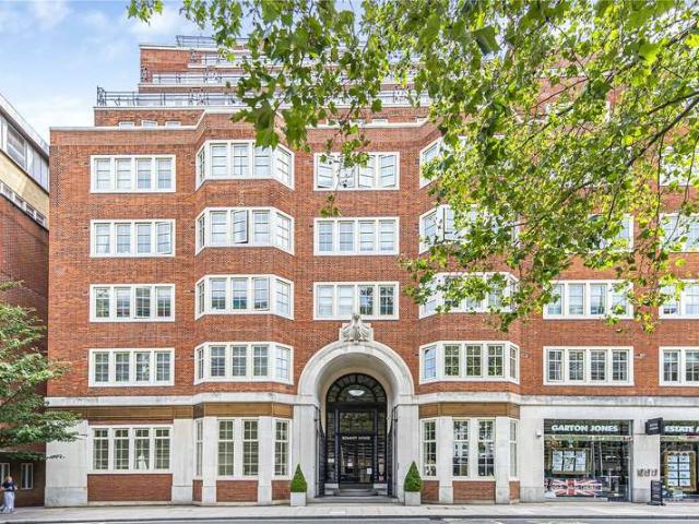 Flat for sale in Westminster, Greater London