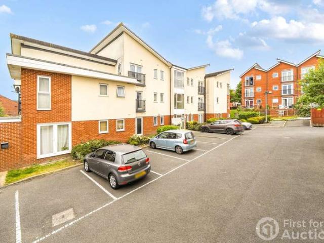 Flat for sale in Joiner's Square, Hanley