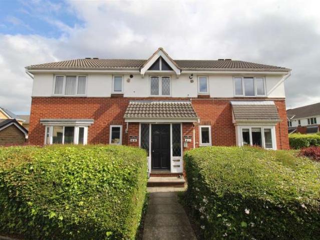 Flat for sale in Gawthorpe, West Yorkshire