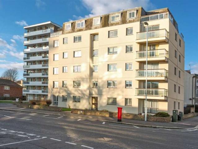 Flat for rent in Worthing, West Sussex
