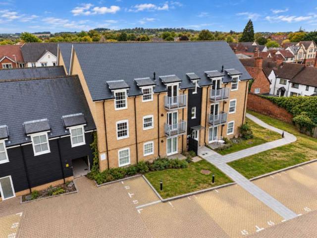 Flat for sale in Baldock, North Hertfordshire