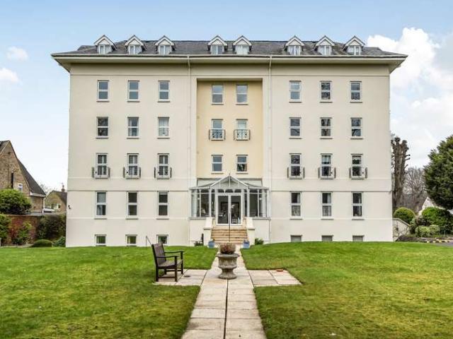 Flat for sale in Lynworth, Golden Valley