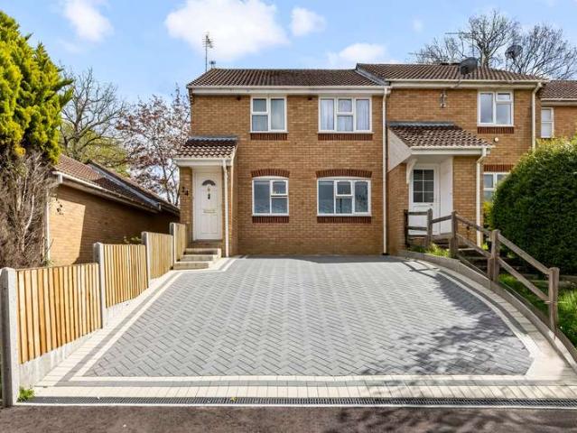 Flat for sale in Walstead, Perryfields