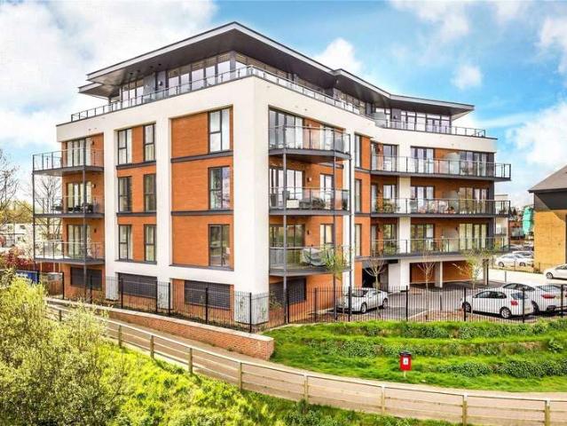 Flat for sale in Westfield, Woking