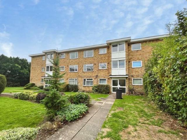 Flat for sale in Walsgrave, Coventry