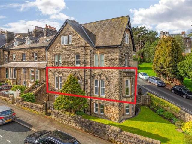 Flat for sale in Ilkley, West Yorkshire