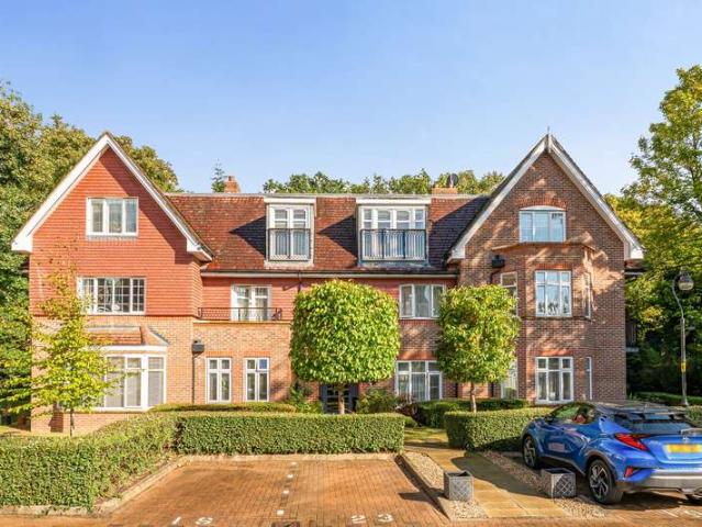 Flat for sale in North Watford, Watford