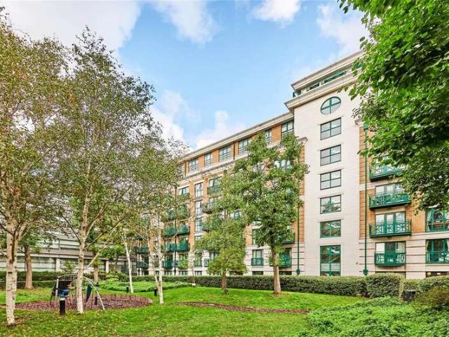 Flat for sale in Westminster, Greater London