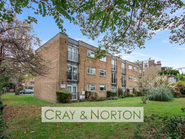 Flat for sale in London Borough of Croydon, Addiscombe
