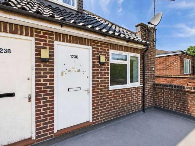 Flat for rent in Blackwell, Perryfields
