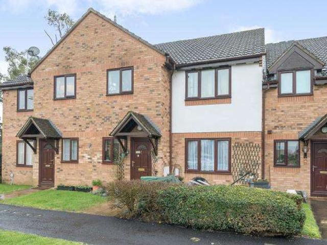 Flat for sale in Black Bourton, Oxfordshire