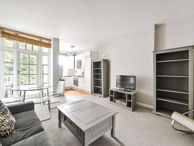Flat for sale in St John's Wood, St. John's Wood Flat for sale in St John's Wood, St. John's Wood