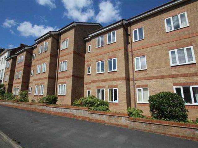 Flat for rent in Sydenham, Green Close