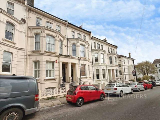 Flat for sale in Round Hill, Brighton & Hove