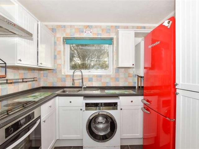 Flat for sale in Parsonage Place, Midway