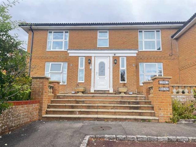 Flat for rent in Rodbourne, Swindon