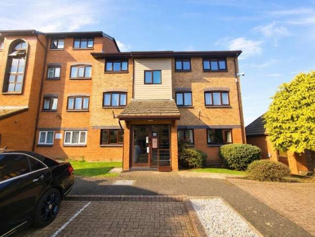 Flat for sale in Priddy's Hard, Middlecroft