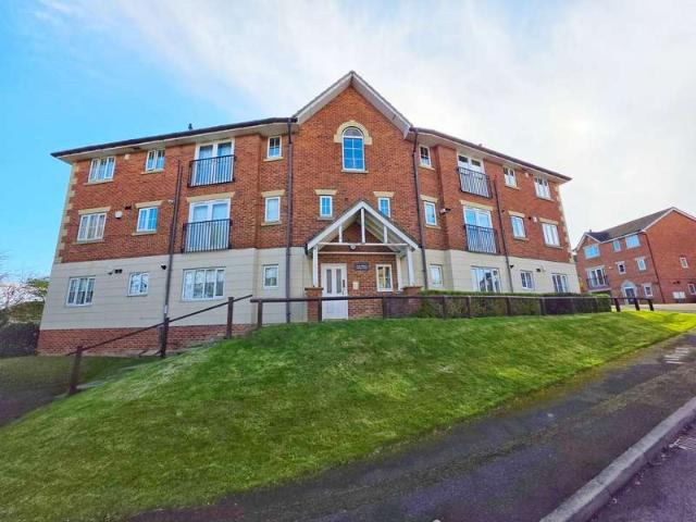 Flat for sale in Cudworth, South Yorkshire