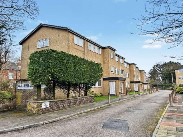 Apartment for sale in Southport, Sefton
