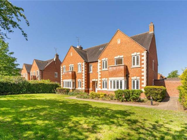 Flat for sale in Stratford-upon-Avon, Alderminster