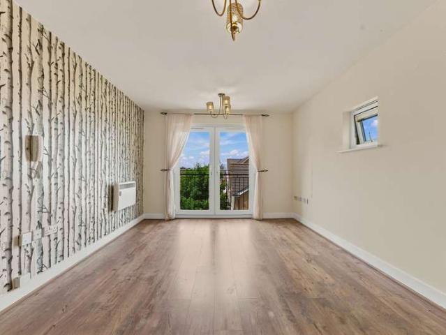 Flat for sale in Speedwell, Bristol