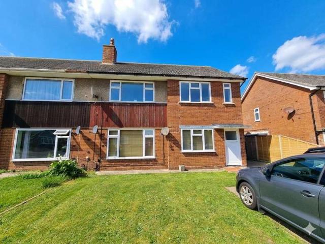 Flat for sale in Privett, Middlecroft