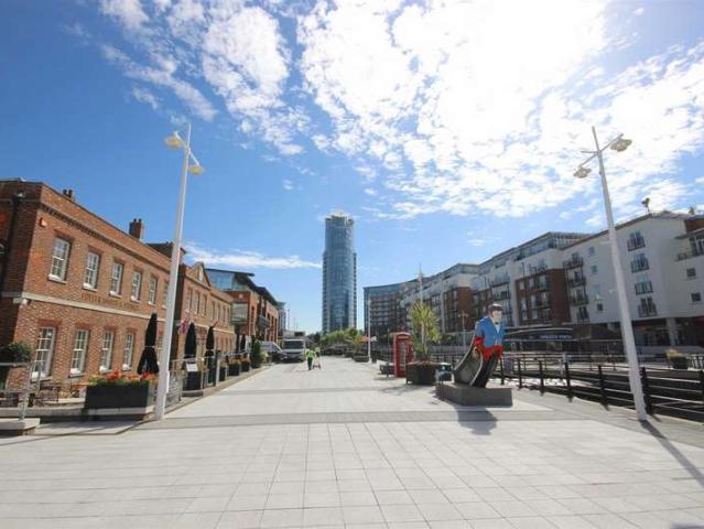 Flat for rent in Portsea, City Of Portsmouth