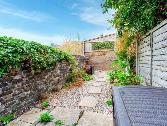 Flat for rent in Hanover & Queen's Park, Brighton