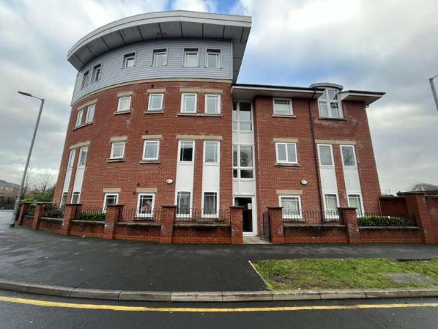 Flat for sale in Hulme, Manchester