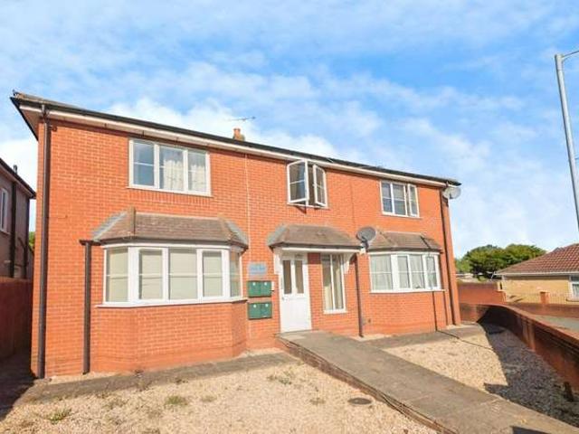 Flat for sale in Feckenham, City Of Bristol