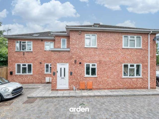 Flat for sale in Lyppard Grange, Worcester