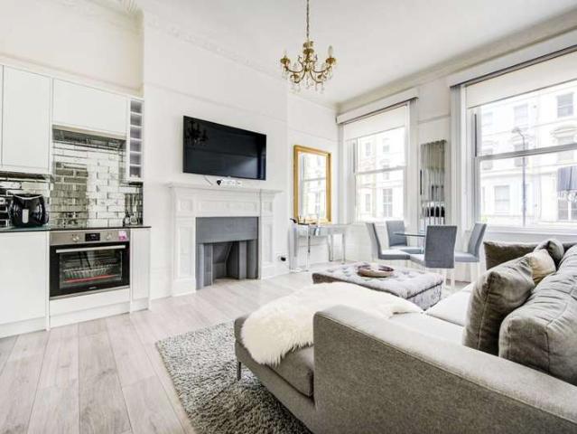 Flat for sale in Earl's Court, Earl's Court