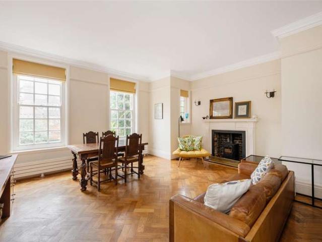 Flat for sale in North End, West Hampstead