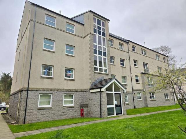 Flat for rent in Ferryhill, Ballindoch