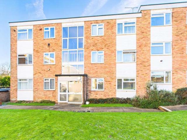 Flat for sale in Moulsham, Chelmsford