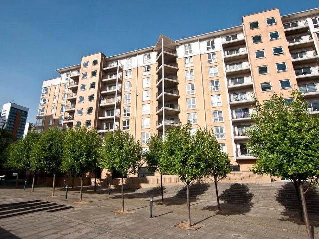 Apartment for rent in Virginia Quay, Blackwall