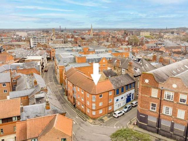 Flat for sale in Bishophill, York