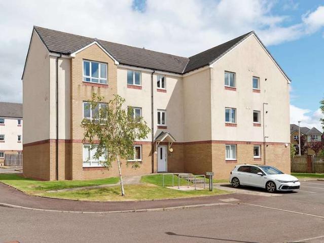 Flat for sale in Bishopton, Scotland