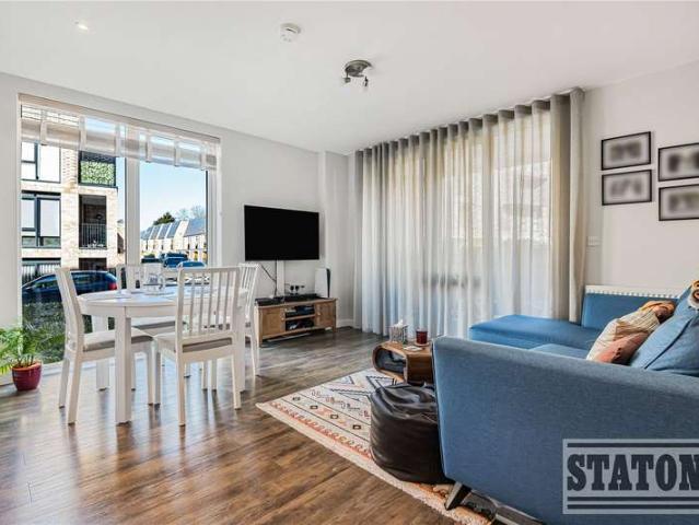 Flat for sale in Dollis Valley Estate, Greater London