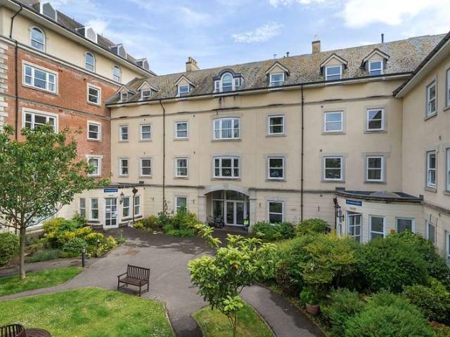Flat for sale in Fordington, East Dorset