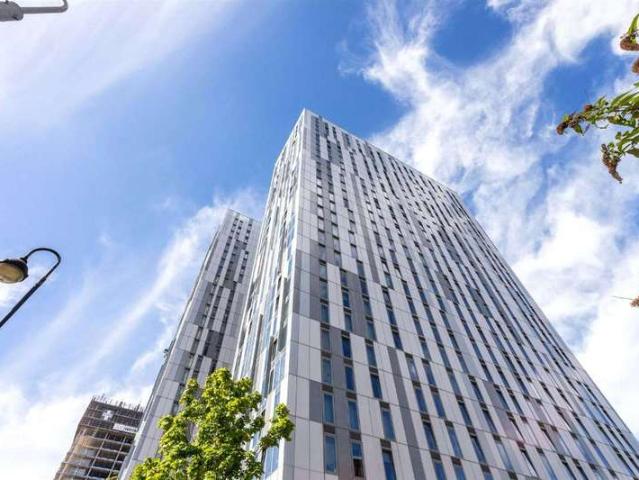 Flat for sale in Salford, Greater Manchester