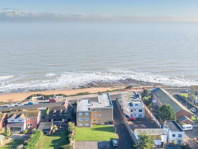 Flat for sale in Upton, Acol