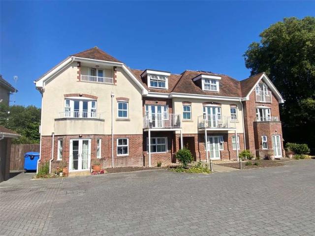 Flat for sale in Parkstone, Poole