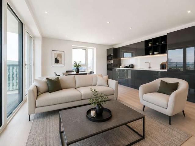Flat for sale in Stratford Marsh, Greater London