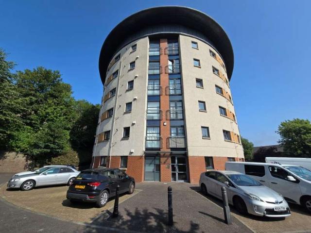 Flat for sale in Charleston, Glenburn