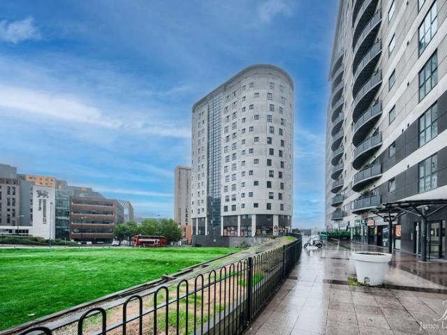 Flat for sale in Highgate, West Midlands