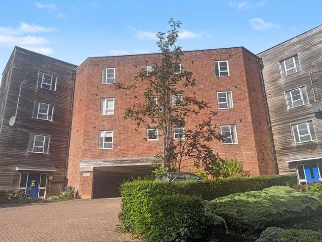 Flat for rent in Redhills, Exeter